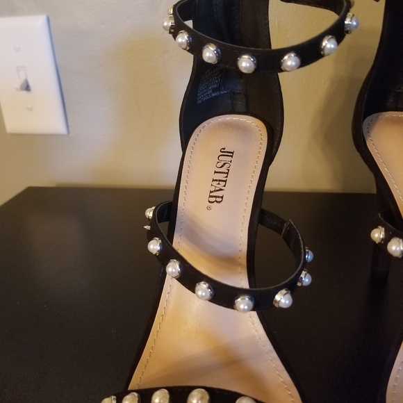 Just Fab NWOT Ellory Black Heels 6 1/2 - Picture 5 of 6